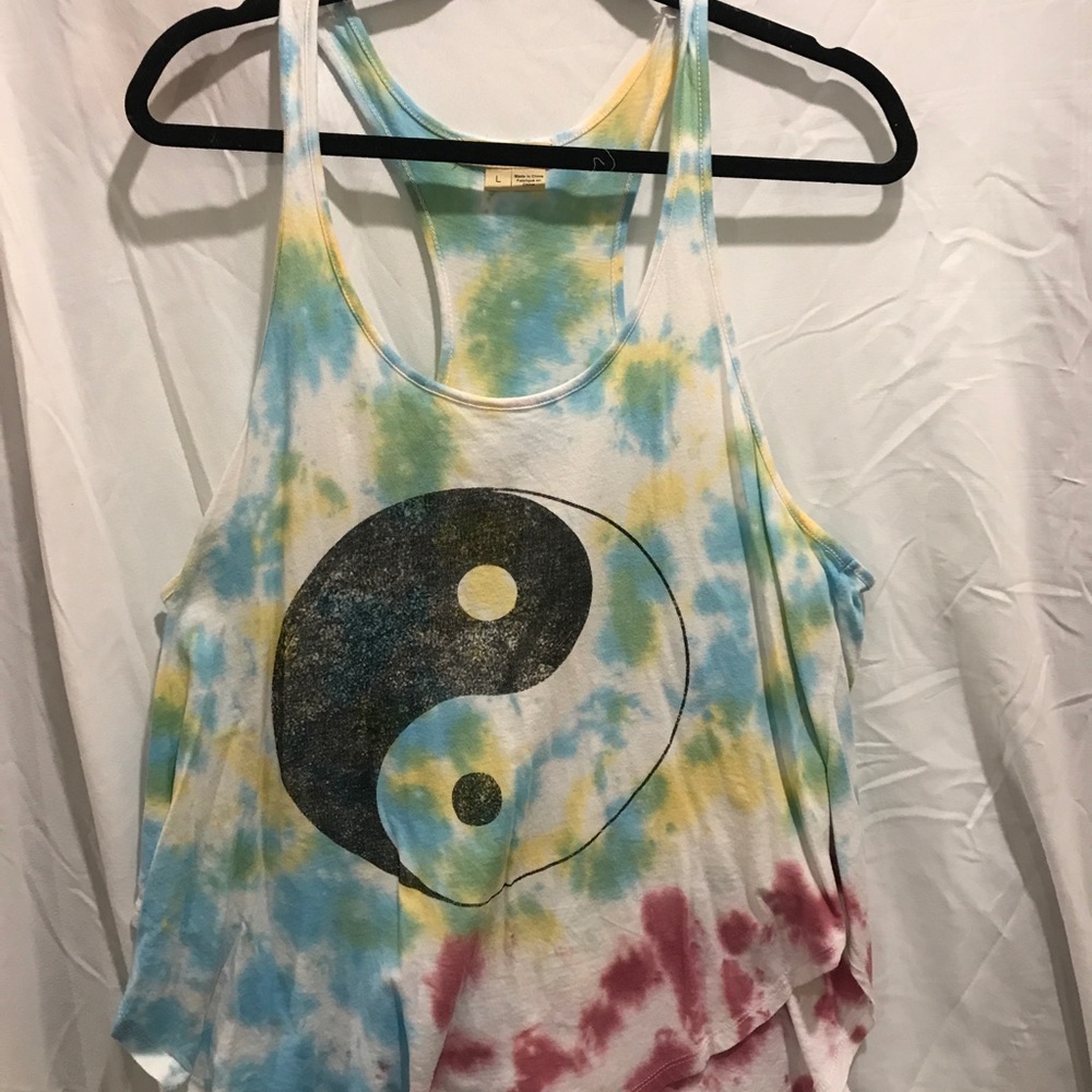 Mouchette brand yin-yang tie-dye tank